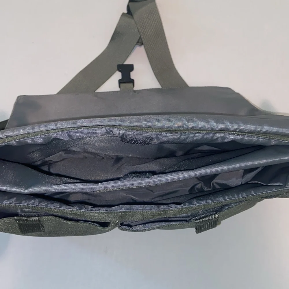 The North Face Green Satchel Messenger Outdoor Bag.